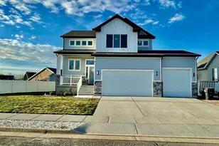 582 E Petersen Pkwy, South Weber, UT 84405 - Photo 1