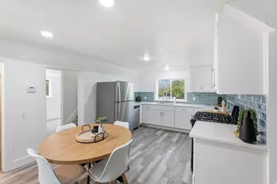 295 S Main St, Providence, UT 84332 - Photo 12