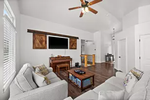 4115 E Dakota Dr, Eagle Mountain, UT 84005 - Photo 4