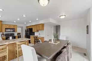 1893 N 100 E, Centerville, UT 84014 - Photo 14