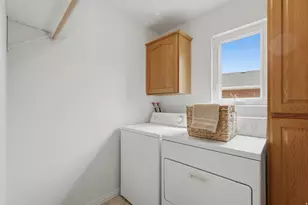 1893 N 100 E, Centerville, UT 84014 - Photo 28
