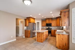 6024 S 1200 E, South Ogden, UT 84405 - Photo 6