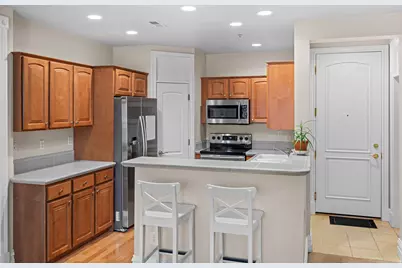 150 S 300 E #307, Salt Lake City, UT 84111 - Photo 2