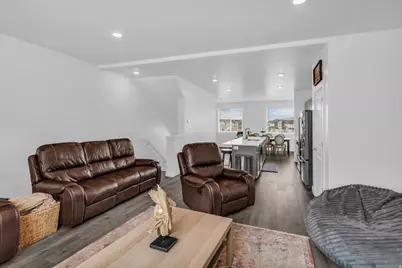 977 E Seaside St #1896, Saratoga Springs, UT 84045 - Photo 4