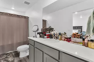 977 E Seaside St, Saratoga Springs, UT 84045 - Photo 22