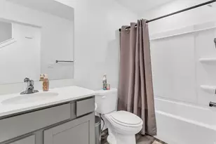 977 E Seaside St, Saratoga Springs, UT 84045 - Photo 12