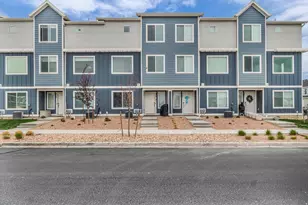 977 E Seaside St, Saratoga Springs, UT 84045 - Photo 1