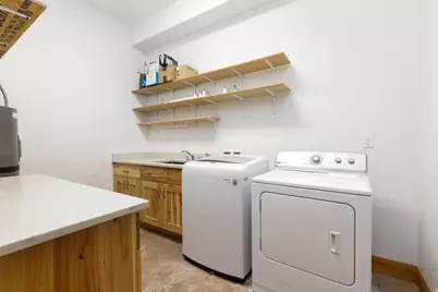 309 E 400 N, Ivins, UT 84738 - Photo 8