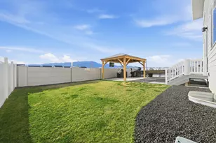 3483 N Sparrow Ln, Eagle Mountain, UT 84005 - Photo 32