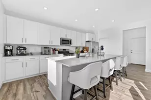 3483 N Sparrow Ln, Eagle Mountain, UT 84005 - Photo 10