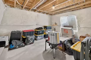 3483 N Sparrow Ln, Eagle Mountain, UT 84005 - Photo 30