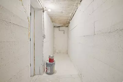 1379 S Utahna Dr W, Salt Lake City, UT 84104 - Photo 20