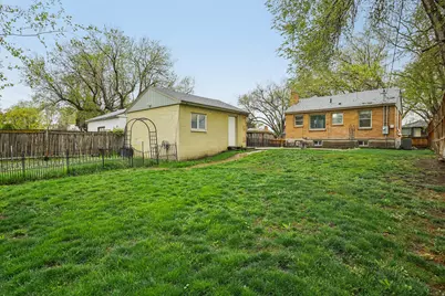 1379 S Utahna Dr W, Salt Lake City, UT 84104 - Photo 30