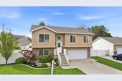 1282 N 25 E, Layton, UT 84041 - Photo 2