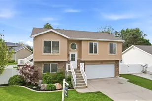 1282 N 25 E, Layton, UT 84041 - Photo 2