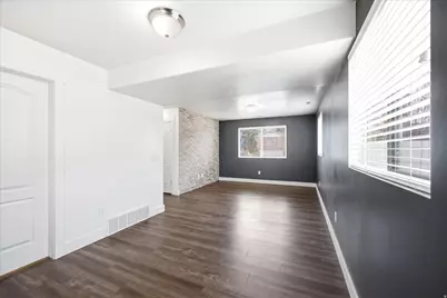1282 N 25 E, Layton, UT 84041 - Photo 20