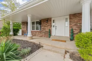 1253 E Meadow Ridge Rd S, Sandy, UT 84094 - Photo 2