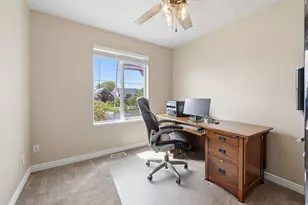 445 S Sunset Dr W, Kaysville, UT 84037 - Photo 14