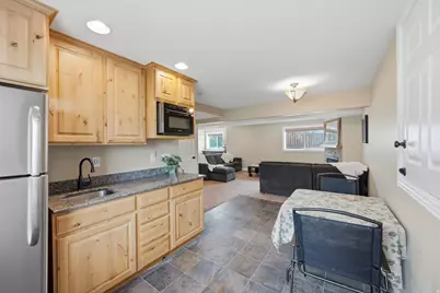 445 S Sunset Dr W, Kaysville, UT 84037 - Photo 18