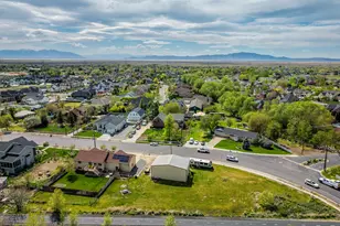 445 S Sunset Dr W, Kaysville, UT 84037 - Photo 36