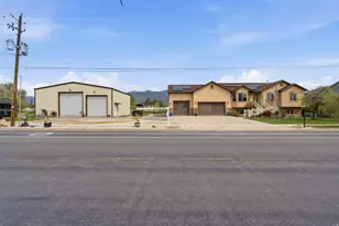 445 S Sunset Dr W, Kaysville, UT 84037 - Photo 1