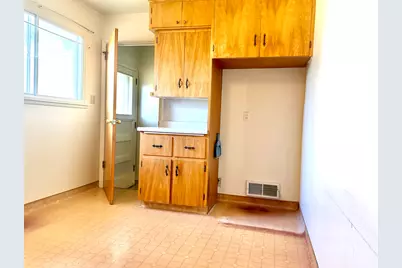 645 W 250 S, Vernal, UT 84078 - Photo 10