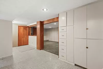 2676 E Capricorn Way, Salt Lake City, UT 84124 - Photo 28