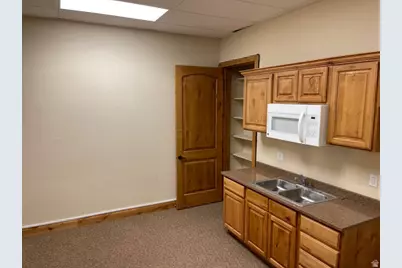 686 E 110 S #102, American Fork, UT 84003 - Photo 4