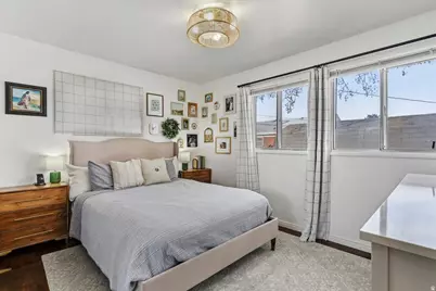 323 E 4575 S, Washington Terrace, UT 84405 - Photo 10