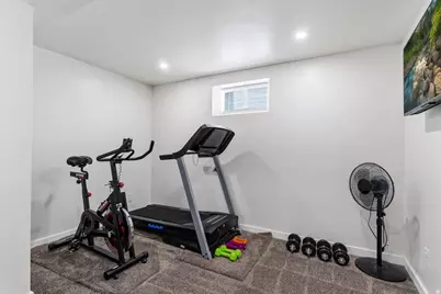 323 E 4575 S, Washington Terrace, UT 84405 - Photo 22