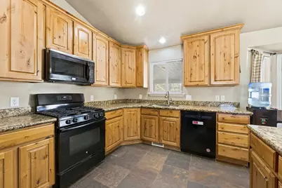 11178 S Via Bonito Dr W, South Jordan, UT 84095 - Photo 10