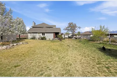 13844 S Belle Isis Bay W, Herriman, UT 84096 - Photo 32