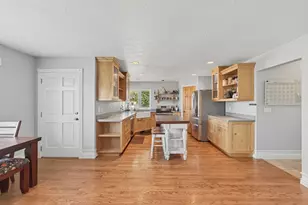 13844 S Belle Isis Bay W, Herriman, UT 84096 - Photo 8