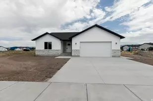 174 N 400 W, Preston, ID 83263 - Photo 2