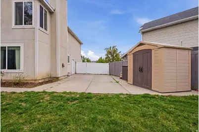 7975 S Showcase Ln, Sandy, UT 84094 - Photo 28