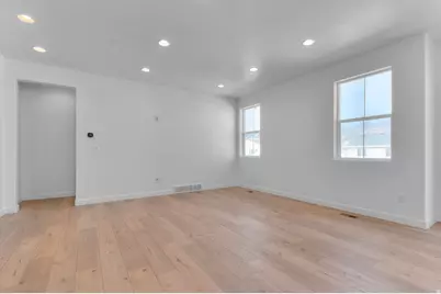 2582 S Sinbad Way, Magna, UT 84044 - Photo 10