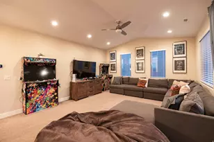 3800 Paradise Vlg Dr, Santa Clara, UT 84765 - Photo 16