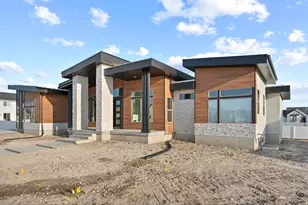 647 W 1330 S, Lehi, UT 84043 - Photo 2