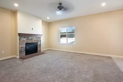 1203 E Roma Dr, Fruit Heights, UT 84037 - Photo 6