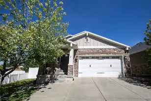 1203 E Roma Dr, Fruit Heights, UT 84037 - Photo 2