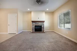 1203 E Roma Dr, Fruit Heights, UT 84037 - Photo 6