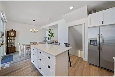 743 N 690 E, Tooele, UT 84074 - Photo 10