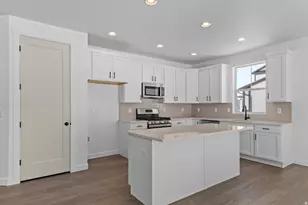 3016 W 2650 N, Clinton, UT 84015 - Photo 16