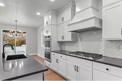 1196 W 2325 S, Syracuse, UT 84075 - Photo 14