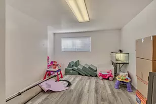 3678 S 500 E, Salt Lake City, UT 84106 - Photo 10