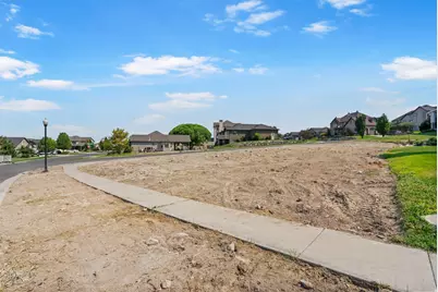 127 W Honeysuckle Dr #221, Saratoga Springs, UT 84045 - Photo 12