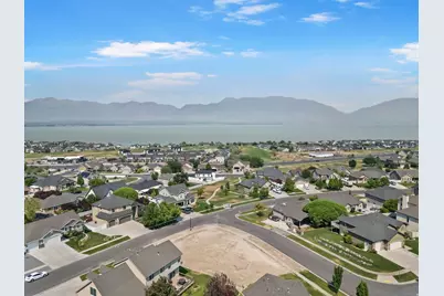 127 W Honeysuckle Dr #221, Saratoga Springs, UT 84045 - Photo 10