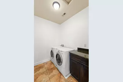 1063 N 2050 Cir E, Saint George, UT 84770 - Photo 28