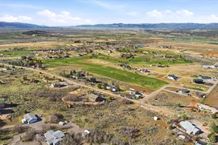 22690 Spring Creek Dr, Fairview, UT 84629 - Photo 26