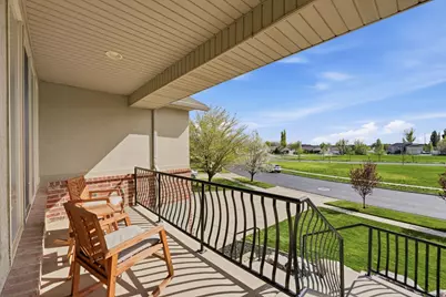 134 N Wagon Wheel Cir, Farmington, UT 84025 - Photo 6
